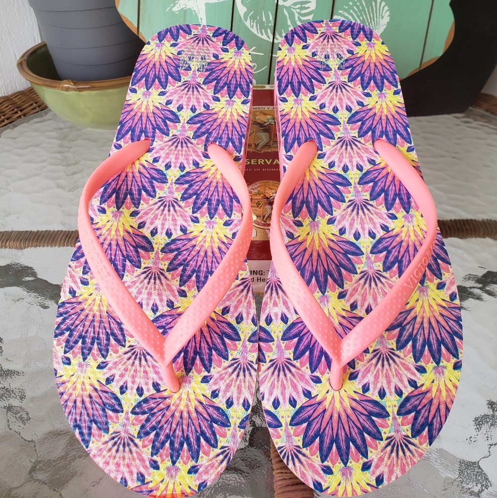 Victoria's Secret Boho Floral Sandals Size: 8.5 Flip Flop, Beach & Casual NWT
